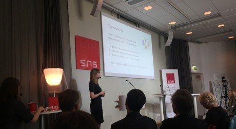 Forskaren Johanna Rickne berättar om studien om kvotering. Foto: Ingenjören