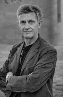 Foto: Åke Bruce. Åke Sandberg och hans forskarkollegor visar att den svenska modellen har bäddat för framgång tidigare och att det inte finns något som talar för att den inte skulle kunna göra det i framtiden också. Snarare tvärtom.