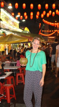 Anna Arvidsson läser en MBA i Kuala Lumpur.