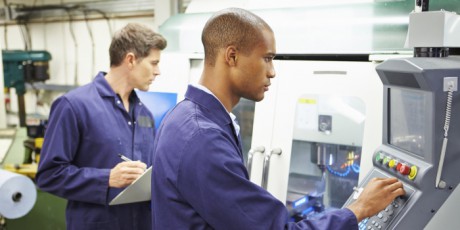 Foto: Thinkstock. Den tyska arbetsmarknaden går som tåget. Frågan är vilka faktorer som bidrar mest.